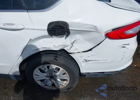 2014 Ford Fusion S from USA, damaged, VIN 1FA6P0G72E5377972